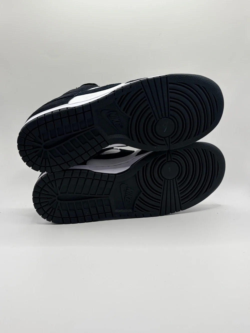 Nike SUEDE Dunk Low Retro Black and White Sneakers Size 9